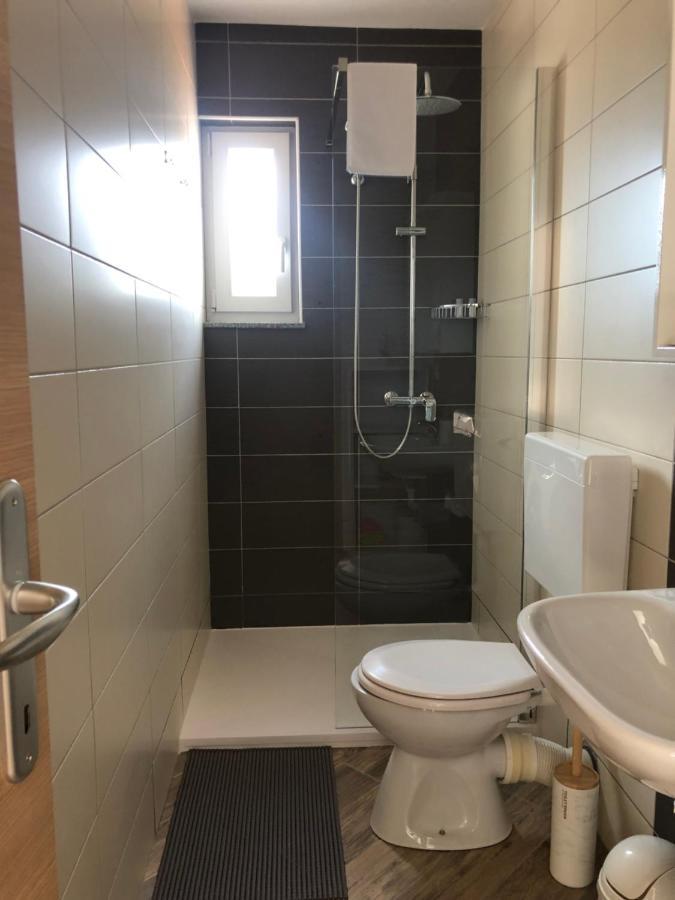 קרס Apartmani Ivana מראה חיצוני תמונה